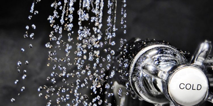 وقت آن رسیده که دوش آب سرد بگیرید