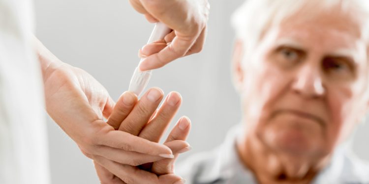 آیا قند خون و آلزایمر با هم ارتباط دارند؟