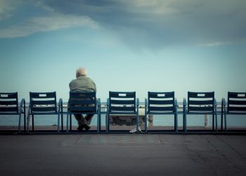 مبادا سالمندان فراموش شوند