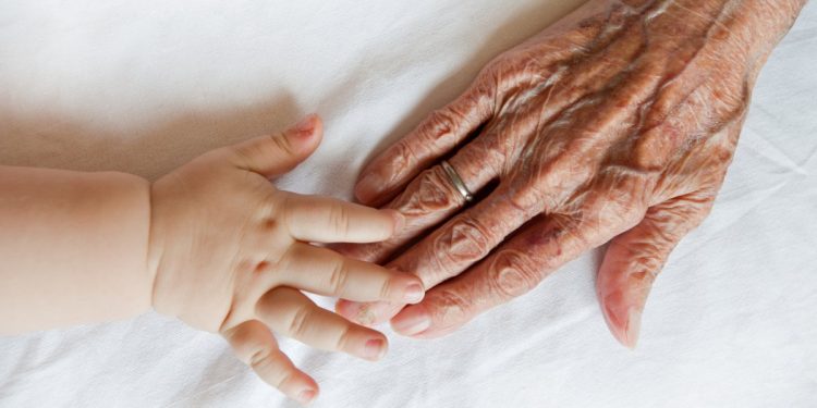 افزایش ۱۵ درصدی جمعیت سالمندان تا سال ۱۴۲۰