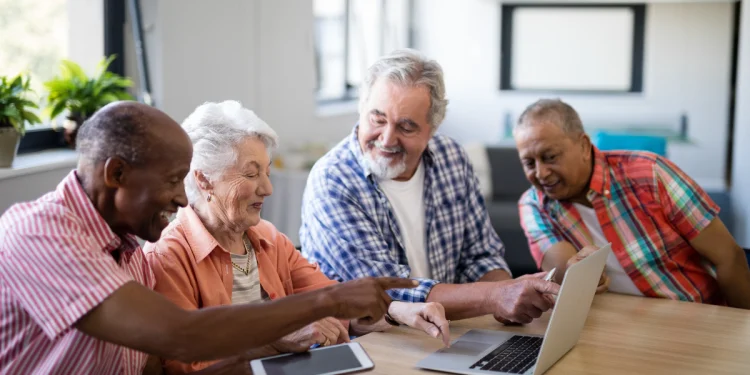 توانمندسازی سالمندان