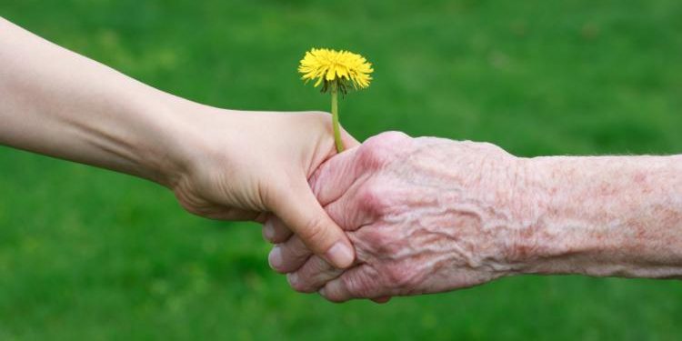 روز جهانی سالمندان؛ مراقبت از گنجینه‌ها